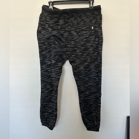 Mens SVRN Code Cropped SweatPants Size Medium - Picture 4 of 6